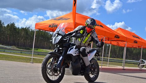 KTM bandymai Rygoje