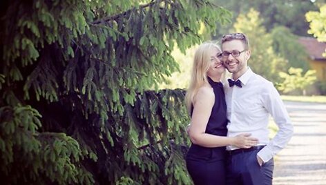 Folkloro &scaron;ventėje Neringoje susituoks klaipėdiečiai Donata ir Valmantas.