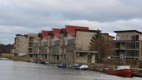 Šventoji žiemą – niūri ir be gyvybės.