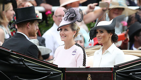 Princas Harry, Vesekso hercogienė Sophie ir Sasekso hercogienė Meghan