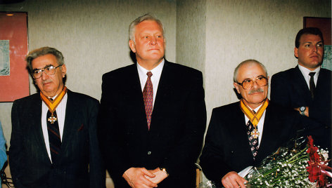 Algirdo Brazausko vizitas Izraelyje 1995 m. Kartu su Grigorijumi Kanovičiu ir Icchoku Meru