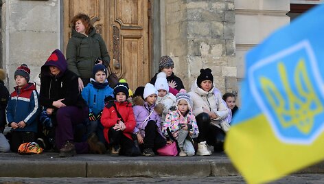 Vaikai Ukrainoje