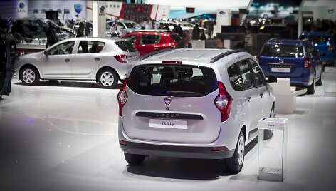 &bdquo;Dacia&ldquo; naujovės Ženevos automobilių parodoje