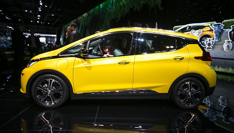 „Opel Ampera-E“ – naujasis vokiškų elektromobilių lyderis