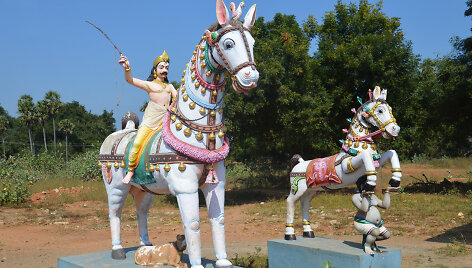 Statulos &scaron;alia tamilų &scaron;ventyklos