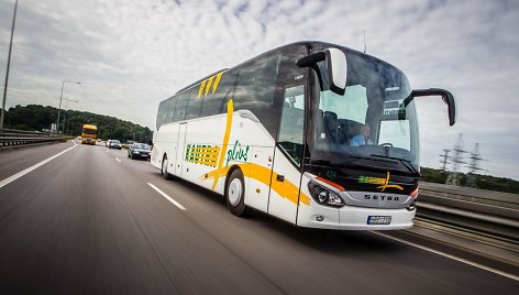 Tarpmiestinis autobusas