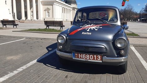 &bdquo;Boružėlė&ldquo; ZAZ 965 vardu Karlas  &ndash; agitacinis ginklas su korona virusu