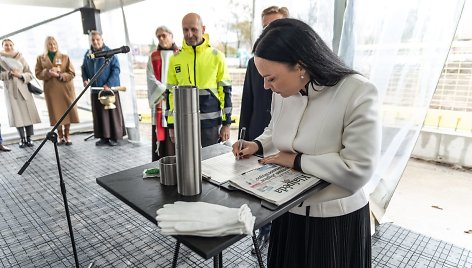 Simbolinės „Memelio miesto“ kapsulės įkasimas