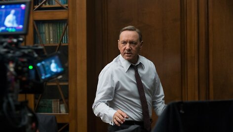 Kevinas Spacey seriale &bdquo;Kortų namelis&ldquo;