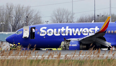 Avariniu būdu nusileidęs &bdquo;Southwest Airlines&ldquo; lėktuvas