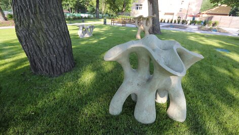 Skulptūros Bernardinų sode