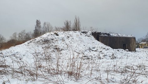 Palangoje atkastas dar vienas karinis įtvirtinimas.