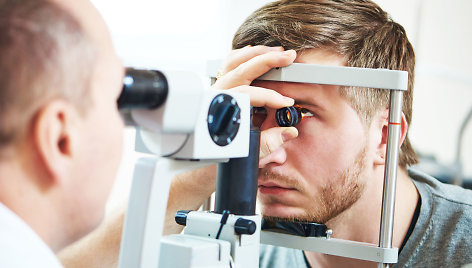 Gydytoja apie klastingą akių ligą, kuri dažniausiai lemia apakimą