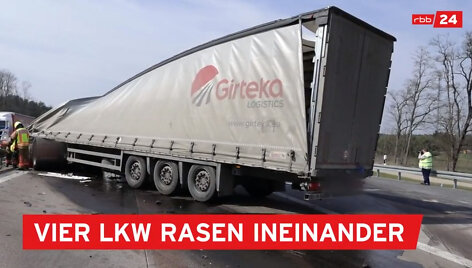 Prie Berlyno į avariją pateko &bdquo;Girteka&ldquo; sunkvežimis