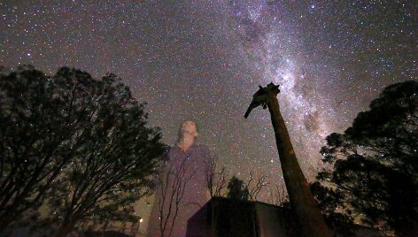 Toli nuo aplinkinių gyvenanti 78 metų australė ūkininkė ra&scaron;o poeziją apie vienatvę