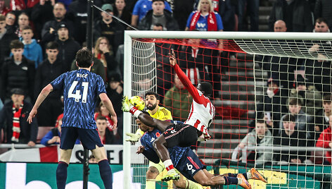&bdquo;Sunderland&ldquo; žaidėjas Brianas Brobbey pelnė antrą įvartį, kuriio i&scaron;plė&scaron;ė lygąsias 2:2.
