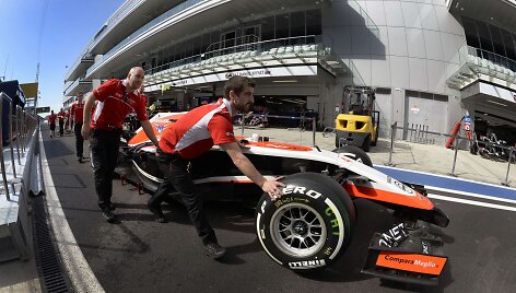 Stumiama &bdquo;Marussia&ldquo; komandos &bdquo;Forumlė-1&ldquo;
