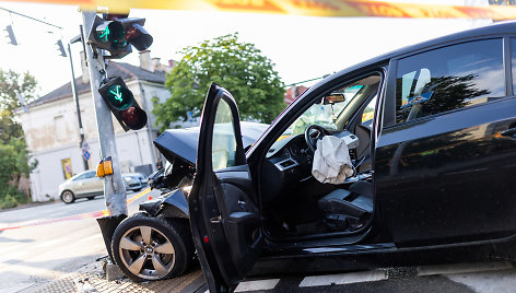 BMW ir „Toyota“ avarija Rinktinės gatvėje