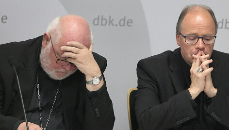 Reinhardas Marxas (kairėje)