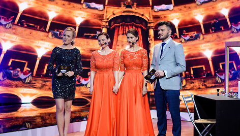Donata Gutauskienė-Laisva, Ieva Juozapaitytė ir  Neringa Nekra&scaron;iūtė, Tadas Rimgaila