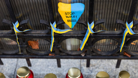 Laisvosios Rusijos forumas prie Ukrainos ambasados surengė solidarumo akciją
