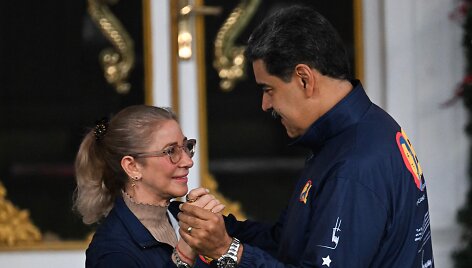 Nicolas Maduro su žmona