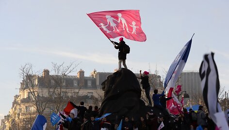 Prancūzijoje demonstracija prie&scaron; vyriausybės &bdquo;&scaron;eimos fobiją&ldquo;