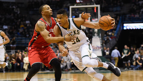 Normanas Powellas ir Giannis Antetokounmpo