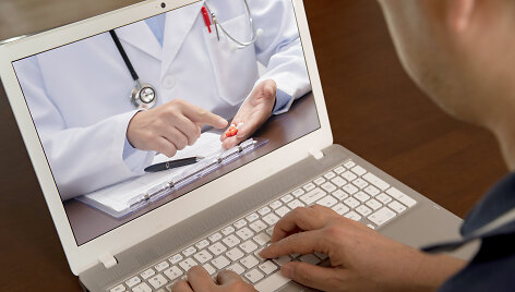 Daktaras &bdquo;Google&ldquo; ir daktaras &bdquo;Bing&ldquo; yra du patys nemėgstamiausi medicinos specialistai tarp tikrų medicinos specialistų