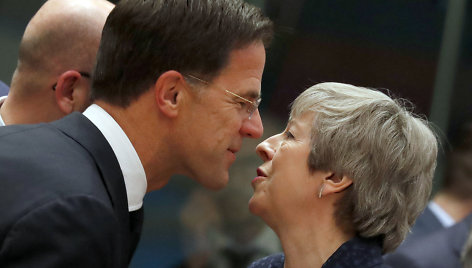 Markas Rutte ir Theresa May