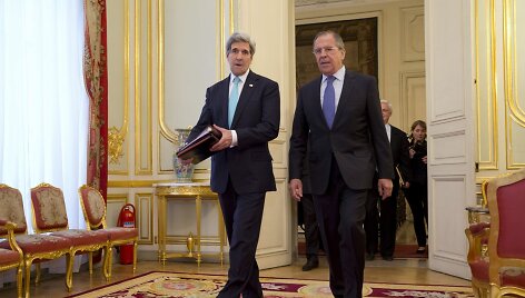 JAV sekretorius Johnas Kerry ir Rusijos užsienio reikalų ministras Sergejus Lavrovas