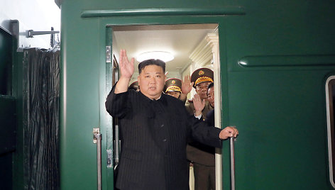Šiaurės Korėjos vadovas Kim Jong Unas išvyksta į Rusiją