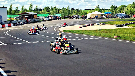 Lietuvos kartingo čempionato varžybos Anyk&scaron;čių kartodrome