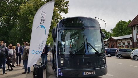 Klaipėdoje pastatytas elektrinis autobusas