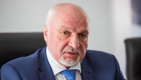 Intervių su Valentinu Mazuroniu