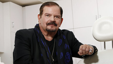  Arnoldas Kleinas 