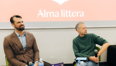 Simonas Jazavita, Andrius Tapinas 