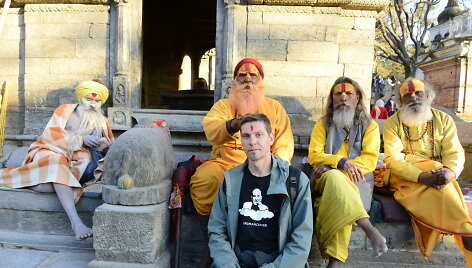 &Scaron;.Mikulskio dokumentinio filmo dėmesio centre &ndash; patirtis ir pažintis su Nepalu