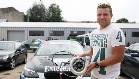 Dariaus Balio BMW 5 (E60)