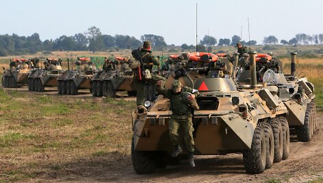 Rusijos kari&scaron;kiai ir karinė technika Kaliningrado srityje
