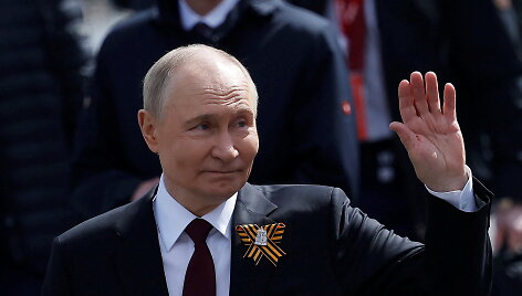 Vladimiras Putinas Pergalės dienos parade