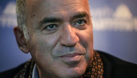 Garis Kasparovas įsitikinęs: šachmatų pasaulis kontroliuojamas KGB