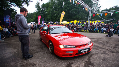 Automobilių entuziastų festivalis &bdquo;Chill'n'Grill 2017&ldquo;