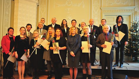 Menininkai, kultūros darbuotojai apdovanoti Kultūros ministerijos premijomis