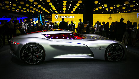 Įspūdingas &bdquo;Renault Trezor&ldquo; konceptas Paryžiaus automobilių parodoje