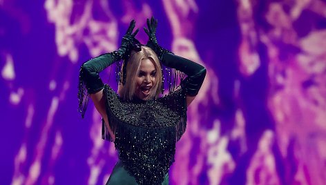 Latvijai „Eurovizijoje“ atstovavusiai Samantai Tinai net buvo iškviesta policija