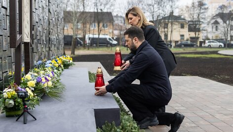 Volodymyras ir Olena Zelenskiai Bučoje