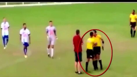 futbolo-teisejas-su-pistoletu