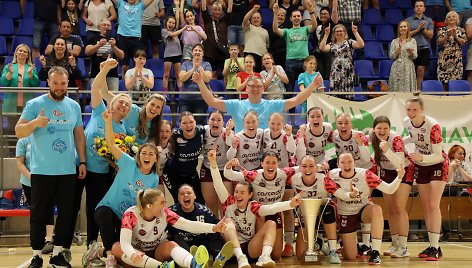 „Cascada-HC Garliava“ ranlkininkės  įveikė „Eglę“ serijoje 3:1.