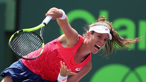 Johanna Konta prie&scaron; Caroline Wozniacki